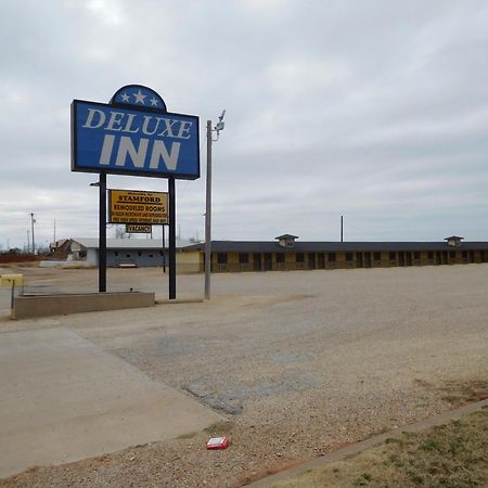 Deluxe Inn Stamford Екстериор снимка