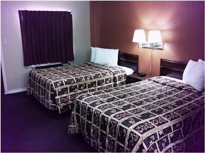 Deluxe Inn Stamford Стая снимка